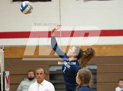 Thumbnail 2 in Shrine Catholic vs Regina (CHSL Cardinal Quarterfinal) photogallery.
