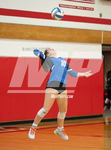 Thumbnail 1 in Shrine Catholic vs Regina (CHSL Cardinal Quarterfinal) photogallery.