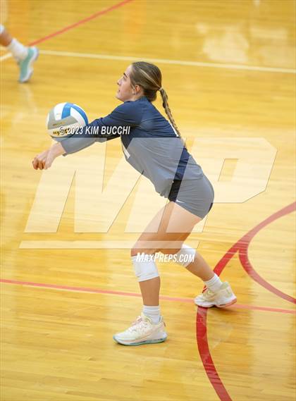 Thumbnail 1 in Shrine Catholic vs Regina (CHSL Cardinal Quarterfinal) photogallery.