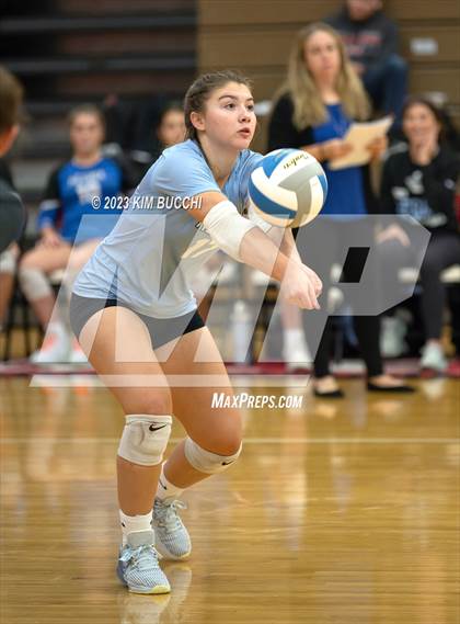 Thumbnail 2 in Shrine Catholic vs Regina (CHSL Cardinal Quarterfinal) photogallery.
