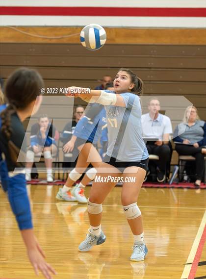 Thumbnail 2 in Shrine Catholic vs Regina (CHSL Cardinal Quarterfinal) photogallery.