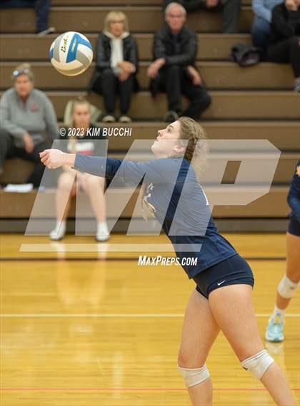Thumbnail 1 in Shrine Catholic vs Regina (CHSL Cardinal Quarterfinal) photogallery.