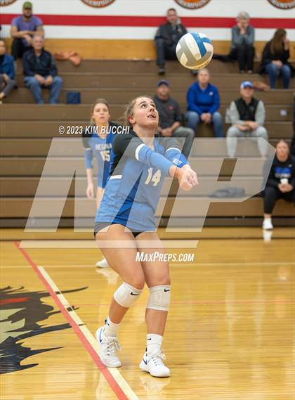 Thumbnail 2 in Shrine Catholic vs Regina (CHSL Cardinal Quarterfinal) photogallery.