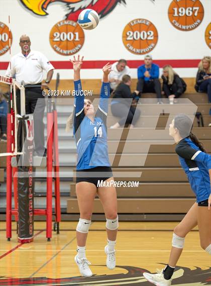 Thumbnail 2 in Shrine Catholic vs Regina (CHSL Cardinal Quarterfinal) photogallery.