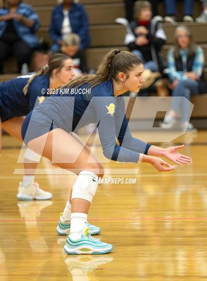 Thumbnail 2 in Shrine Catholic vs Regina (CHSL Cardinal Quarterfinal) photogallery.