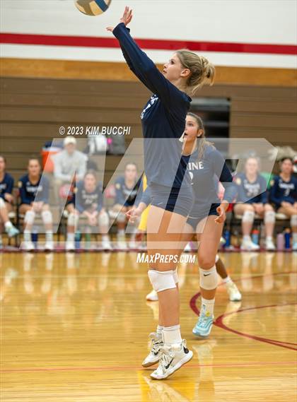Thumbnail 1 in Shrine Catholic vs Regina (CHSL Cardinal Quarterfinal) photogallery.