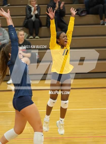 Thumbnail 1 in Shrine Catholic vs Regina (CHSL Cardinal Quarterfinal) photogallery.