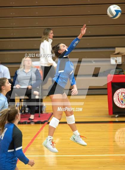 Thumbnail 2 in Shrine Catholic vs Regina (CHSL Cardinal Quarterfinal) photogallery.