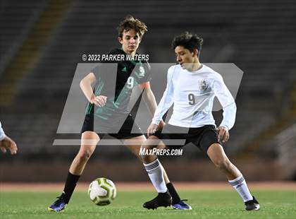 Thumbnail 2 in Bonnabel vs Benjamin Franklin (LHSAA Div II Regional) photogallery.