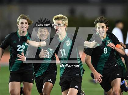 Thumbnail 2 in Bonnabel vs Benjamin Franklin (LHSAA Div II Regional) photogallery.