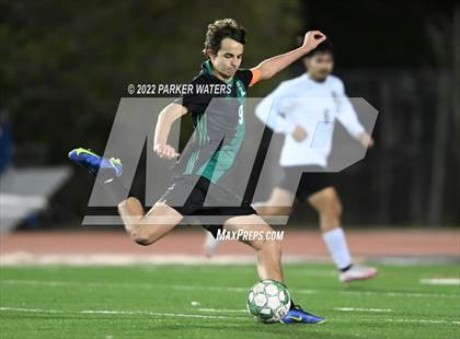 Thumbnail 2 in Bonnabel vs Benjamin Franklin (LHSAA Div II Regional) photogallery.