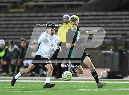 Thumbnail 2 in Bonnabel vs Benjamin Franklin (LHSAA Div II Regional) photogallery.