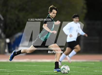 Thumbnail 3 in Bonnabel vs Benjamin Franklin (LHSAA Div II Regional) photogallery.