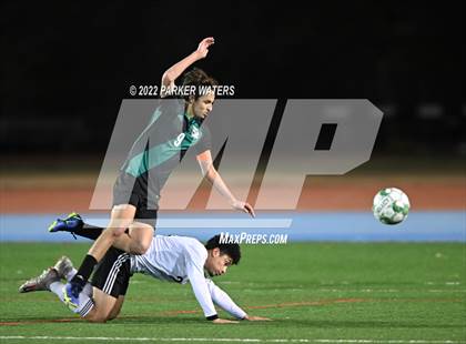 Thumbnail 2 in Bonnabel vs Benjamin Franklin (LHSAA Div II Regional) photogallery.