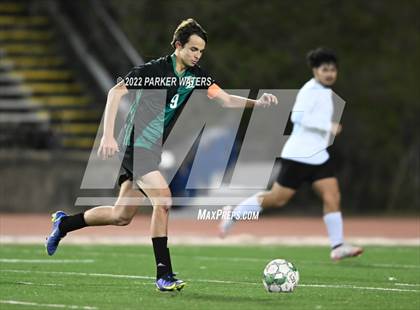 Thumbnail 1 in Bonnabel vs Benjamin Franklin (LHSAA Div II Regional) photogallery.