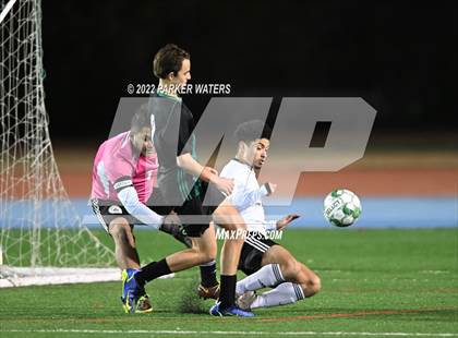 Thumbnail 3 in Bonnabel vs Benjamin Franklin (LHSAA Div II Regional) photogallery.