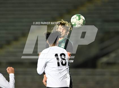 Thumbnail 3 in Bonnabel vs Benjamin Franklin (LHSAA Div II Regional) photogallery.