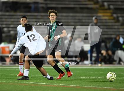 Thumbnail 2 in Bonnabel vs Benjamin Franklin (LHSAA Div II Regional) photogallery.
