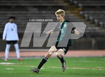 Thumbnail 1 in Bonnabel vs Benjamin Franklin (LHSAA Div II Regional) photogallery.