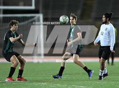 Thumbnail 2 in Bonnabel vs Benjamin Franklin (LHSAA Div II Regional) photogallery.