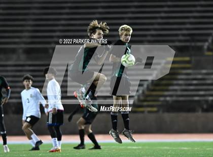 Thumbnail 2 in Bonnabel vs Benjamin Franklin (LHSAA Div II Regional) photogallery.
