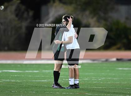 Thumbnail 3 in Bonnabel vs Benjamin Franklin (LHSAA Div II Regional) photogallery.