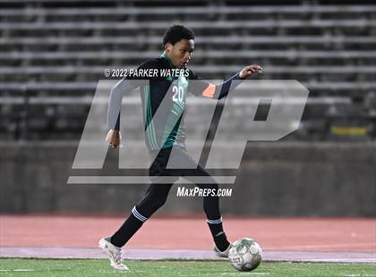 Thumbnail 2 in Bonnabel vs Benjamin Franklin (LHSAA Div II Regional) photogallery.