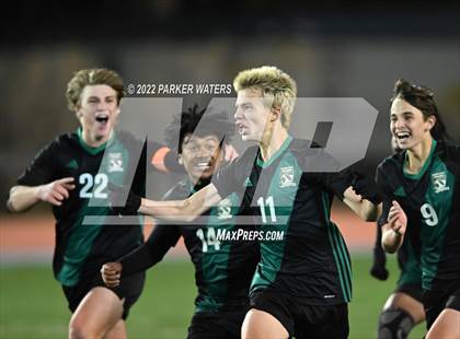 Thumbnail 1 in Bonnabel vs Benjamin Franklin (LHSAA Div II Regional) photogallery.
