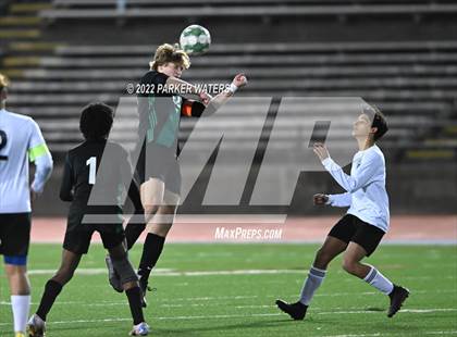 Thumbnail 3 in Bonnabel vs Benjamin Franklin (LHSAA Div II Regional) photogallery.