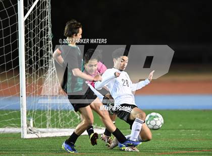 Thumbnail 2 in Bonnabel vs Benjamin Franklin (LHSAA Div II Regional) photogallery.