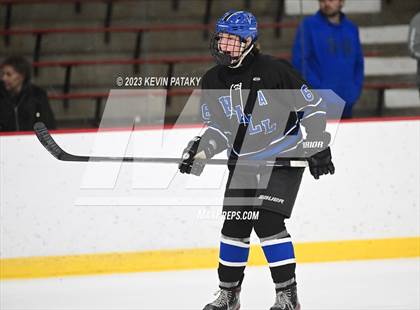 Thumbnail 1 in Hall vs. Masuk (CIAC DIII Quarterfinal) photogallery.