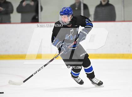 Thumbnail 1 in Hall vs. Masuk (CIAC DIII Quarterfinal) photogallery.