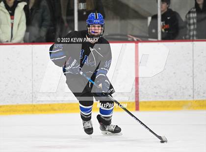 Thumbnail 1 in Hall vs. Masuk (CIAC DIII Quarterfinal) photogallery.