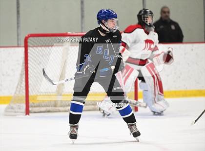 Thumbnail 3 in Hall vs. Masuk (CIAC DIII Quarterfinal) photogallery.
