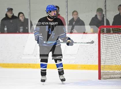 Thumbnail 3 in Hall vs. Masuk (CIAC DIII Quarterfinal) photogallery.