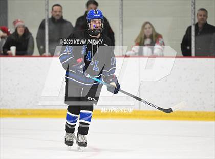 Thumbnail 2 in Hall vs. Masuk (CIAC DIII Quarterfinal) photogallery.