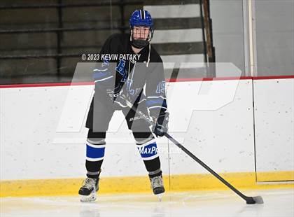 Thumbnail 2 in Hall vs. Masuk (CIAC DIII Quarterfinal) photogallery.