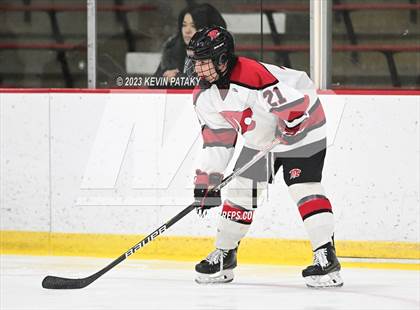 Thumbnail 2 in Hall vs. Masuk (CIAC DIII Quarterfinal) photogallery.