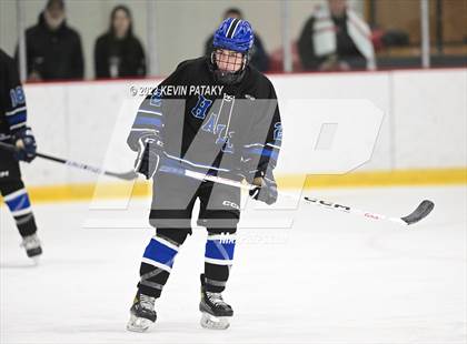 Thumbnail 2 in Hall vs. Masuk (CIAC DIII Quarterfinal) photogallery.