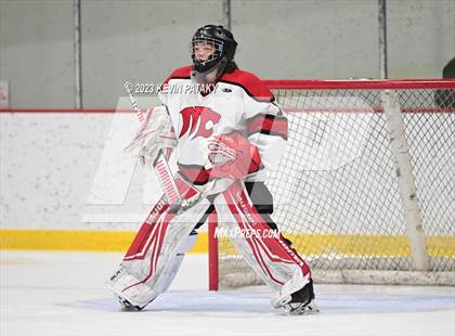 Thumbnail 2 in Hall vs. Masuk (CIAC DIII Quarterfinal) photogallery.