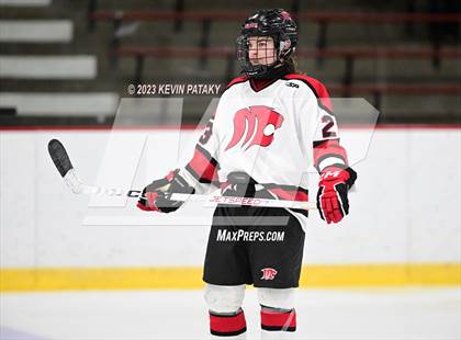 Thumbnail 2 in Hall vs. Masuk (CIAC DIII Quarterfinal) photogallery.