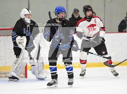 Thumbnail 2 in Hall vs. Masuk (CIAC DIII Quarterfinal) photogallery.