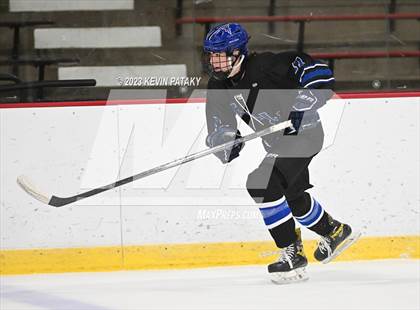 Thumbnail 1 in Hall vs. Masuk (CIAC DIII Quarterfinal) photogallery.