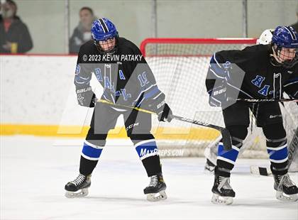 Thumbnail 2 in Hall vs. Masuk (CIAC DIII Quarterfinal) photogallery.