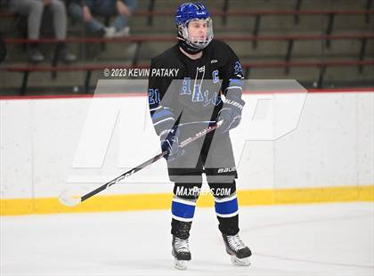 Thumbnail 3 in Hall vs. Masuk (CIAC DIII Quarterfinal) photogallery.