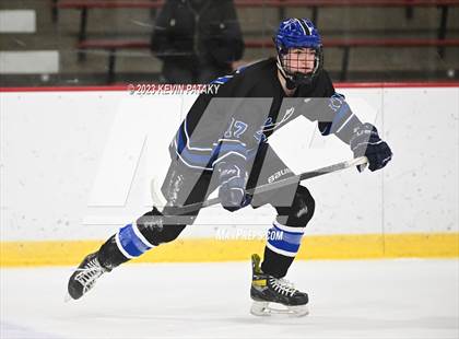 Thumbnail 2 in Hall vs. Masuk (CIAC DIII Quarterfinal) photogallery.