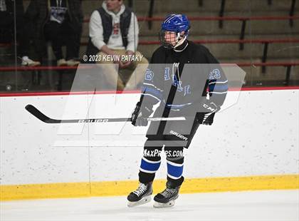 Thumbnail 1 in Hall vs. Masuk (CIAC DIII Quarterfinal) photogallery.