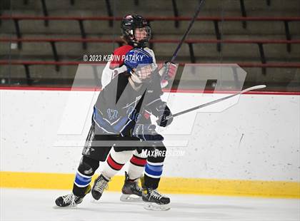 Thumbnail 1 in Hall vs. Masuk (CIAC DIII Quarterfinal) photogallery.