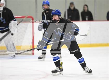 Thumbnail 2 in Hall vs. Masuk (CIAC DIII Quarterfinal) photogallery.