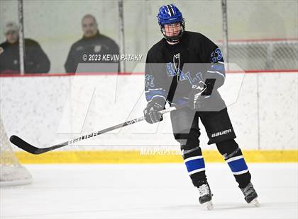 Thumbnail 2 in Hall vs. Masuk (CIAC DIII Quarterfinal) photogallery.